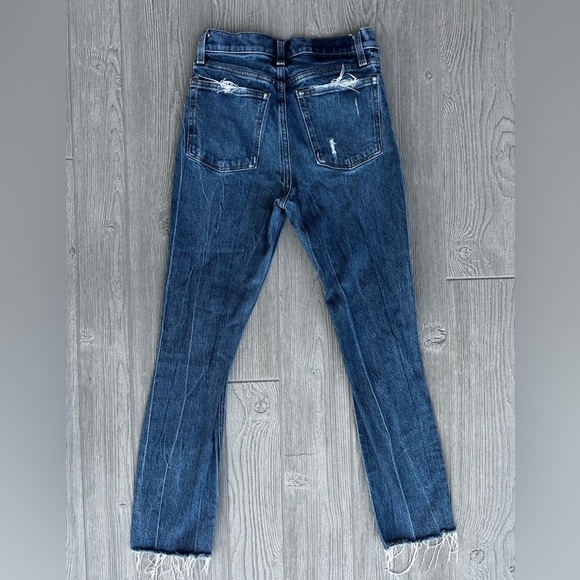 Abercrombie & Fitch High Rise Mom Jeans Womens Size 2R Distressed Raw Hem Ankle - Picture 2 of 8
